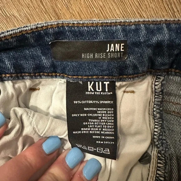 Kut from the Kloth Women's Distressed Denim Shorts - Blue - Picture 4 of 5
